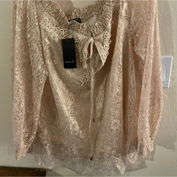 Sheilay Lace V-Neck Long Sleeves Casual Blouse - Picture 2 of 5